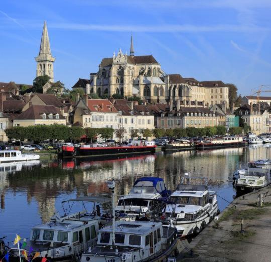 Meublé de tourisme La Maison d'Orgy Chevannes  Exterior foto